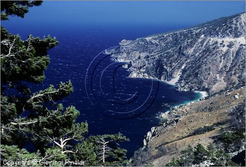 GREECE (Dodecanese) Karpathos Island - GRECIA (Dodecanneso) Isola di Scarpanto - veduta della costa orientale dalla strada tra Aperi e Spoa