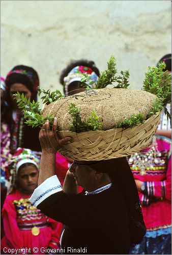 GREECE (Dodecanese) Karpathos Island - GRECIA (Dodecanneso) Isola di Scarpanto - Olimbos - antico paese arroccato sul crinale ed isolato a nord dell'isola - una festa religiosa tradizionale