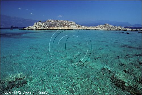 GREECE - (Dodecanese Island) - GRECIA (Dodecanneso) - ISOLA DI KASTELLORIZO (Megisti) - la piccola isola di San Giorgio di fronte a Mandraki