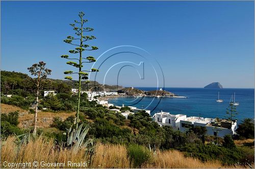 GRECIA - GREECE - Ionio Meridionale - Isola di Kithera (Kithira Citera) - costa sud - Kapsali