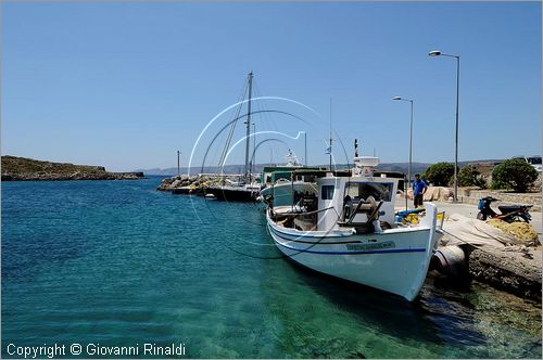 GRECIA - GREECE - Ionio Meridionale - Isola di Kithera (Kithira Citera) - costa suddest - Avlemonas