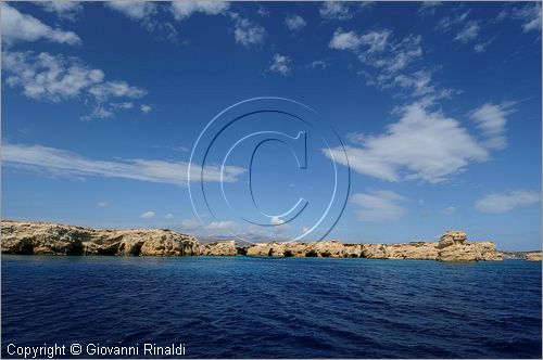 GRECIA - GREECE - Piccole Cicladi  - Minor Cyclades - Koufonisia (Koufonisi) - Isoletta di Ghlaronisi di fronte alla costa est di Kato Koufonisia