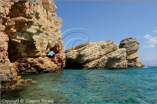 GRECIA - GREECE - Piccole Cicladi  - Minor Cyclades - Koufonisia (Koufonisi) - Isoletta di Ghlaronisi di fronte alla costa est di Kato Koufonisia