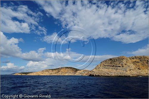 GRECIA - GREECE - Piccole Cicladi  - Minor Cyclades - Koufonisia - Kato Koufonisia (Koufonisi) - Costa sud - Pezoulia Bay - Kavos ton Pezoulion