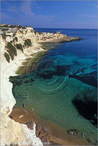 MALTA - MALTA ISLAND - la costa orientale presso St. Thomas Bay a sud di Marsaskala