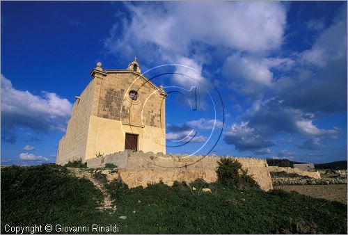 MALTA - GOZO ISLAND - San Dimitri Point - chiesetta di San Dimitri