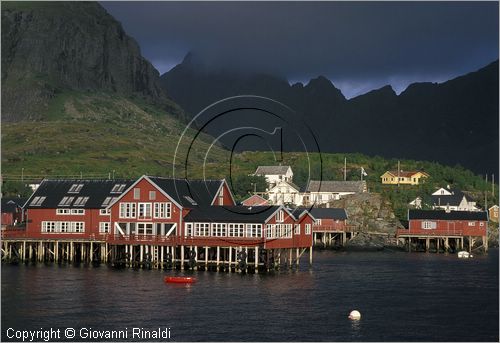 NORWAY - NORVEGIA - ISOLE LOFOTEN - Moskenes - il villaggio A - ristorante Brygga