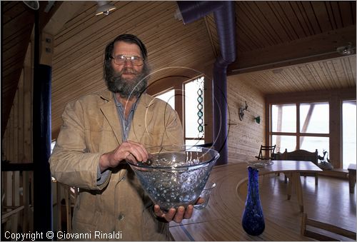 NORWAY - NORVEGIA - ISOLE LOFOTEN - Flakstad - Vikten - Glasshytte dell'artista Asvar Tangran