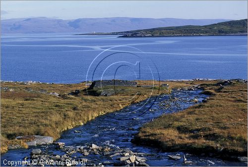 NORWAY - NORVEGIA - panorama sulla strada tra Kafjord e Repvag sul Porsangerfjord