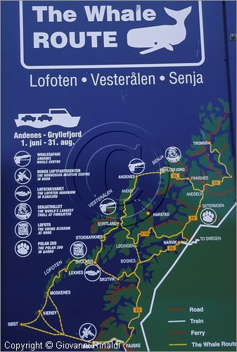 NORVEGIA - ISOLE VESTERALEN (Norway - Vesteralen) - Sortland - cartello della strada delle balene