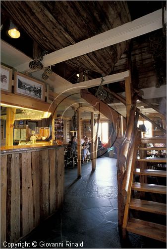 NORVEGIA - ISOLE VESTERALEN (Norway - Vesteralen) - ristorante