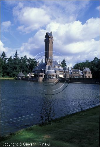 NETHERLANDS - OLANDA - Parco Nazionale "De Hoge Veluwe" - casino di caccia Jachthuis St. Hubertus