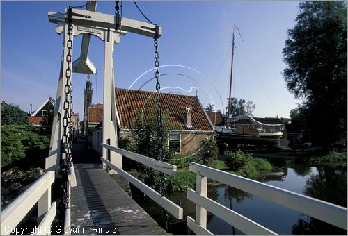 NETHERLANDS - OLANDA - Ijsselmeer (Zuiderzee) - Edam - lungo il canale