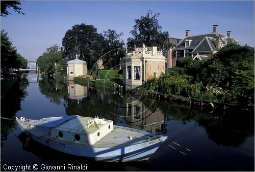 NETHERLANDS - OLANDA - Ijsselmeer (Zuiderzee) - Edam - lungo il canale