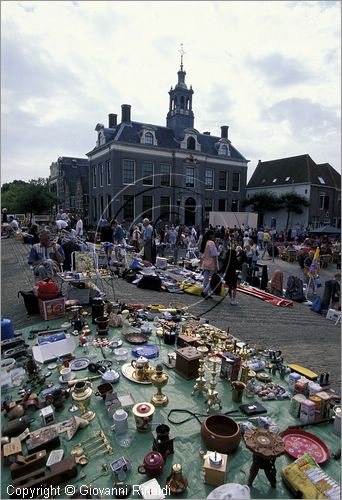 NETHERLANDS - OLANDA - Ijsselmeer (Zuiderzee) - Edam - mercatino settimanale lungo i canali