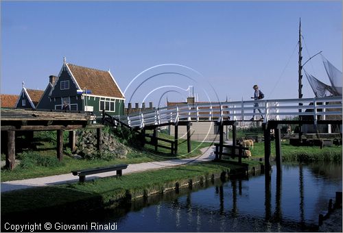 NETHERLANDS - OLANDA - Ijsselmeer (Zuiderzee) - Enkhuizen - Zuiderzee Museum - museo all'aperto: ricostruzione di un villaggio di pescatori della fine dell'800