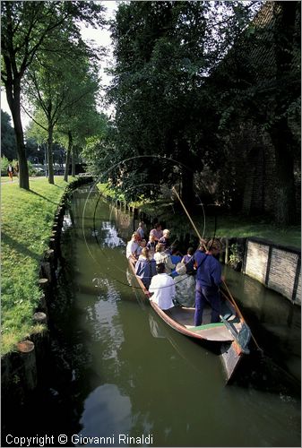 NETHERLANDS - OLANDA - Ijsselmeer (Zuiderzee) - Enkhuizen - Zuiderzee Museum - museo all'aperto: ricostruzione di un villaggio di pescatori della fine dell'800