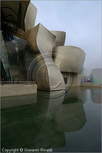 SPAIN - Cantabria - Pais Vasco (Paesi Baschi) - Bilbao - Museo Guggenheim dell'architetto Frank O. Gehry (1998)