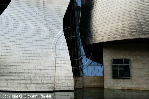 SPAIN - Cantabria - Pais Vasco (Paesi Baschi) - Bilbao - Museo Guggenheim dell'architetto Frank O. Gehry (1998)