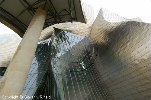 SPAIN - Cantabria - Pais Vasco (Paesi Baschi) - Bilbao - Museo Guggenheim dell'architetto Frank O. Gehry (1998)