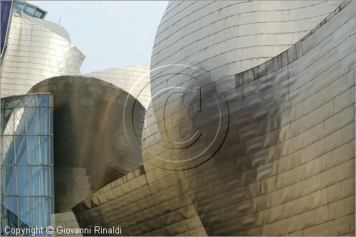 SPAIN - Cantabria - Pais Vasco (Paesi Baschi) - Bilbao - Museo Guggenheim dell'architetto Frank O. Gehry (1998)