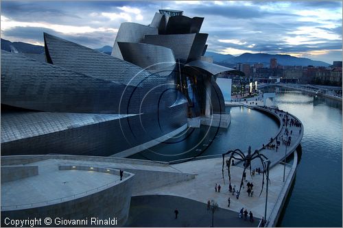 SPAIN - Cantabria - Pais Vasco (Paesi Baschi) - Bilbao - Museo Guggenheim dell'architetto Frank O. Gehry (1998)