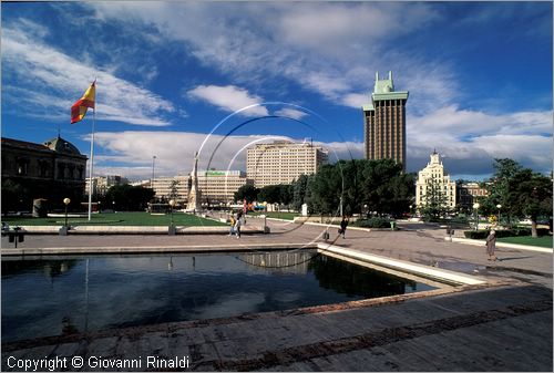 SPAIN - SPAGNA - MADRID - Plaza de Colon