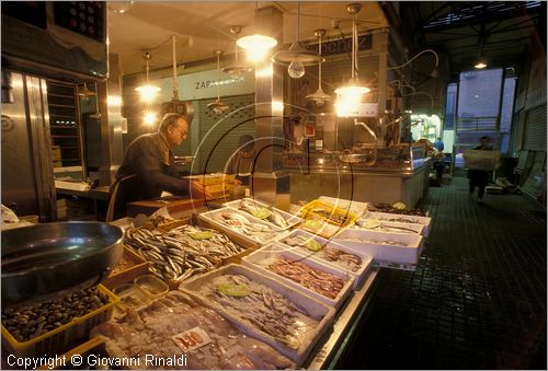 SPAIN - SPAGNA - MADRID - mercato di San Miguel