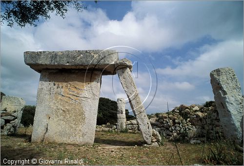 SPAIN - BALEARES MENORCA (Balearic - Minorca island) - Poblat Talaiotic de Talati de Dalt