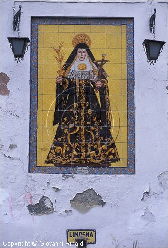 SPAIN - SIVIGLIA (SEVILLA) - particolare di maiolica nella zona de la Macarena