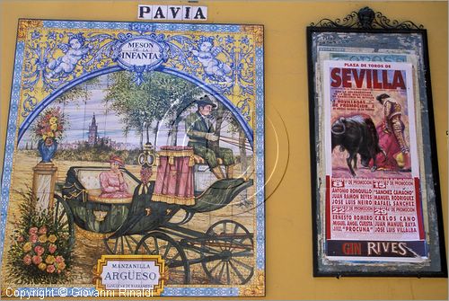 SPAIN - SIVIGLIA (SEVILLA) - particolare di maiolica nel Barrio de l'Arenal
