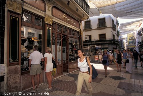 SPAIN - SIVIGLIA (SEVILLA) - Calle de Los Sierpes