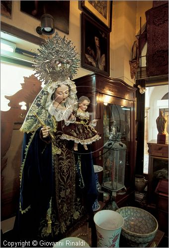 SPAIN - SIVIGLIA (SEVILLA) - antiquario Antiguedades Lola Ortega
