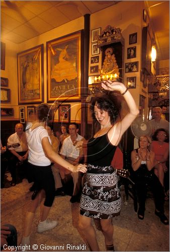 SPAIN - SIVIGLIA (SEVILLA) - Casa Anselma - locale con musica dal vivo flamenco e sevillana