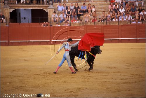 SPAIN - SIVIGLIA (SEVILLA) - Plaza de Toros de la Maestranza - la corrida