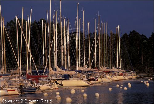 SWEDEN - Skargardens - SVEZIA - Arcipelago di Stoccolma - Varmdo - Bullando Marina