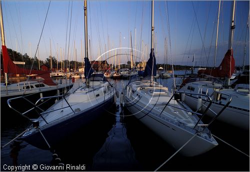 SWEDEN - Skargardens - SVEZIA - Arcipelago di Stoccolma - Varmdo - Bullando Marina