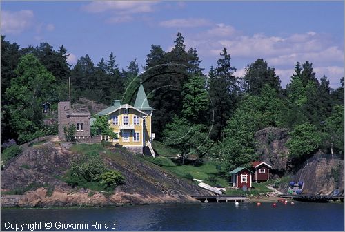 SWEDEN - Skargardens - SVEZIA - Arcipelago di Stoccolma - tra le isole di Svartso e Ingmarso