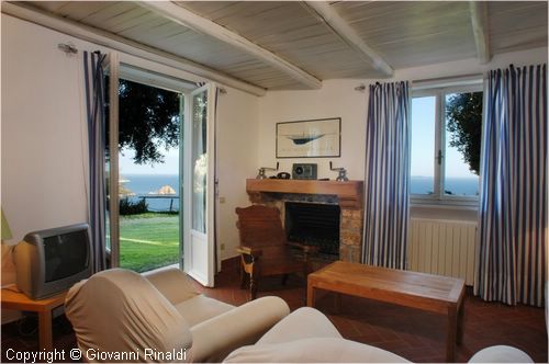 inthouse0015.jpg