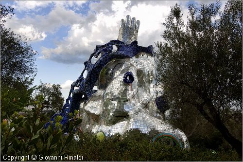 ITALY - Capalbio (GR) - localit Garavicchio - Il Giardino dei Tarocchi - opera originale e fantastica ideata dall'artista francese Niki de Saint Phalle. L'opera rappresenta i 22 Arcani Maggiori dei Tarocchi realizzati con fantastiche sculture di cemento armato e poliestere, ricoperte con mosaico di ceramica , vetri e specchi