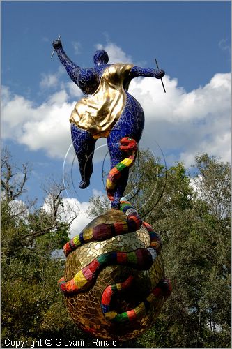 ITALY - Capalbio (GR) - localit Garavicchio - Il Giardino dei Tarocchi - opera originale e fantastica ideata dall'artista francese Niki de Saint Phalle. L'opera rappresenta i 22 Arcani Maggiori dei Tarocchi realizzati con fantastiche sculture di cemento armato e poliestere, ricoperte con mosaico di ceramica , vetri e specchi