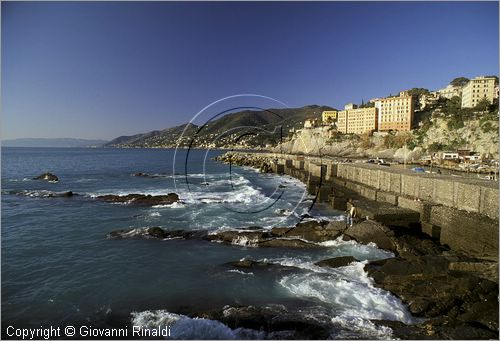 ITALY - LIGURIA - CAMOGLI (GE) - veduta all'esterno del molo frangiflutti del porticciolo