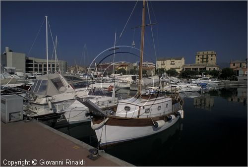 ITALY - LIGURIA - LAVAGNA (GE) - il porto turistico