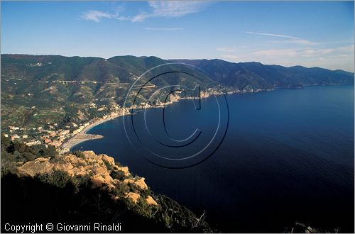 ITALY - LIGURIA - CINQUE TERRE (SP) - MONTEROSSO e la costa verso sud