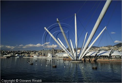 ITALY - LIGURIA - GENOVA - il Porto - Il Bigo opera dell'architetto Renzo Piano