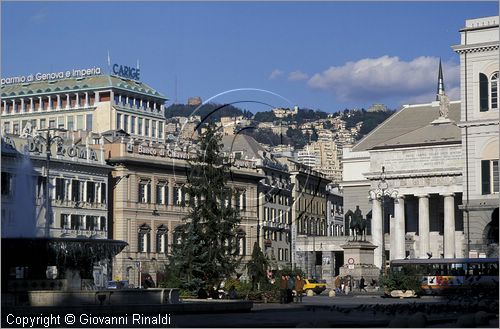 ITALY - LIGURIA - GENOVA - Piazza De Ferraris