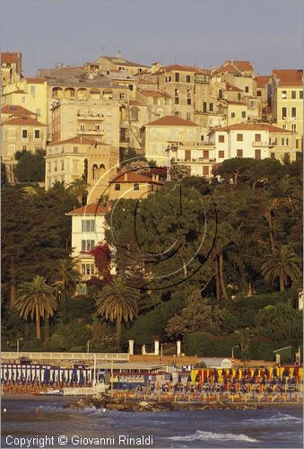 ITALY - LIGURIA - IMPERIA (PORTO MAURIZIO) - veduta del Parrasio e la spiaggia d'oro