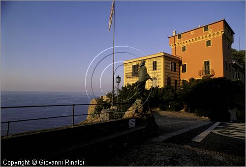 ITALY - LIGURIA - PORTOFINO (GE) - il mare di fuori