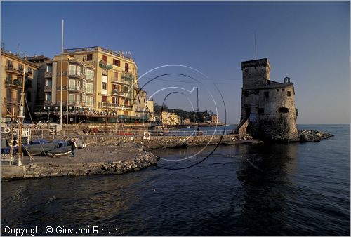 ITALY - LIGURIA - RAPALLO (GE) - il castello cinquecentesco