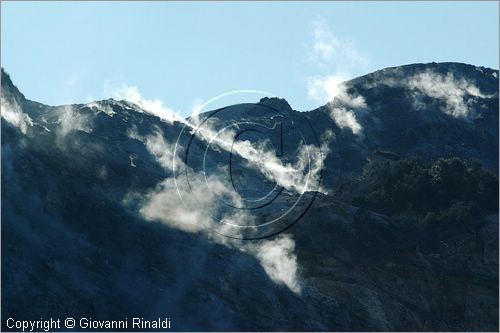 ITALY - POZZUOLI (NA) - La Solfatara - il vulcano Solfatara dal cratere ellittico (770 per 580 metri) risale a 4000 anni fa ed  l'unico dei Campi Flegrei ancora attivo con impressionanti manifestazioni fumaroliche